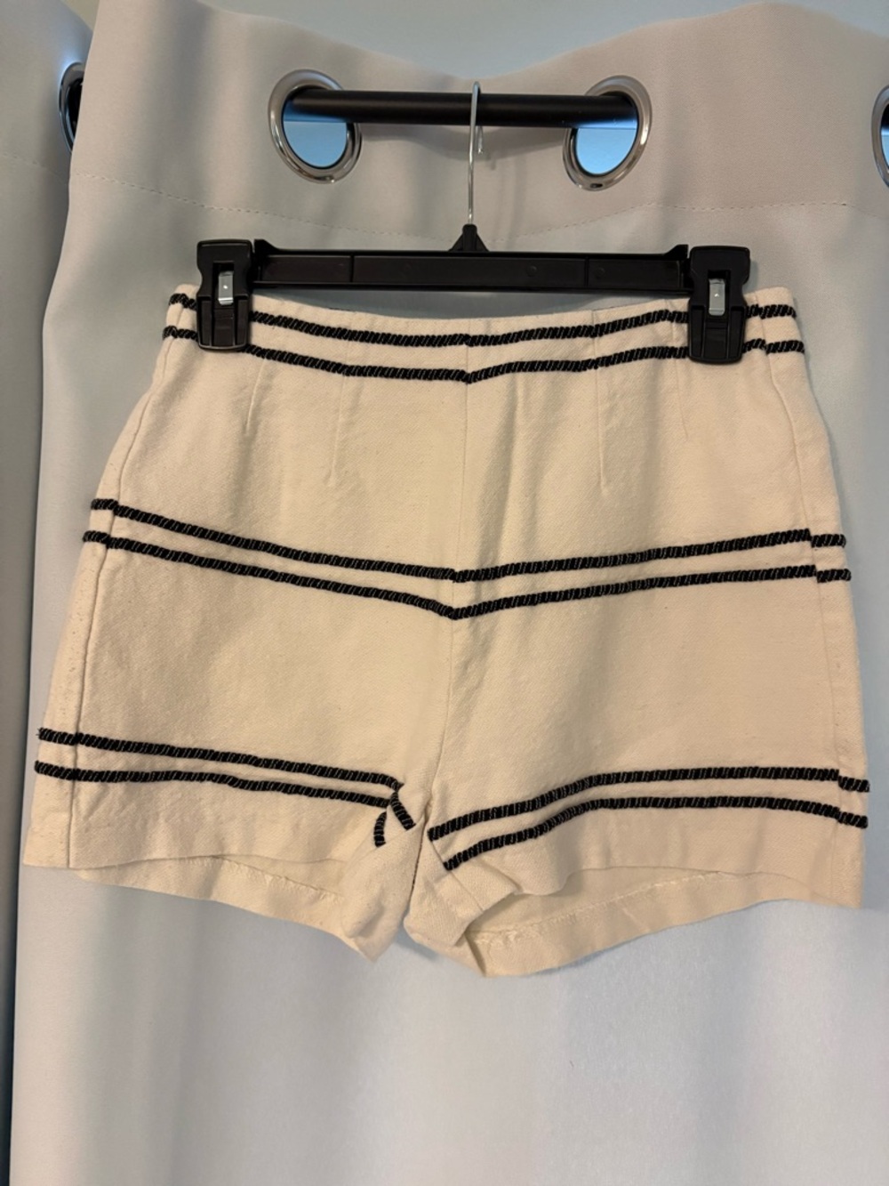 stradivarius Cream and Black Striped Knit Shorts